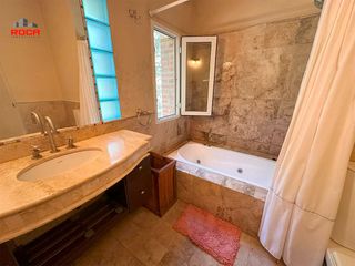 Foto 19 de Casa en venta de 4 dormitorios c/ cochera en Los Perales
