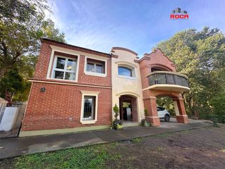 Foto 3 de Casa en venta de 4 dormitorios c/ cochera en Los Perales