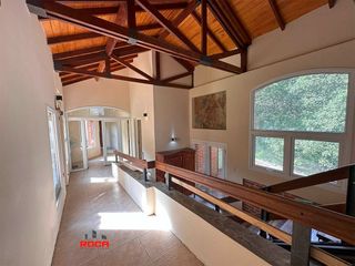 Foto 15 de Casa en venta de 4 dormitorios c/ cochera en Los Perales