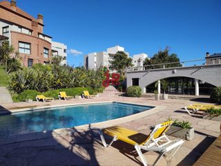 Foto 7 de CODIGO 286 - DEPARTAMENTO EN VENTA - 2 DORMITORIOS CON COCHERA Y PILETA - CARILO