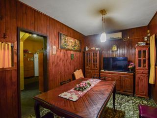 Foto 6 de CASA EN VENTA CON LOCAL AL FRENTE