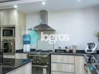 Foto 8 de Casa en venta en Barrio Jockey Club de Salta
