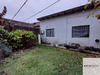 Foto 17 de 73 E/ 121 y 122-Casa en venta a reciclar de 4 dormitorios + depto nuevo