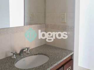 Foto 10 de Departamento en venta de 2 dormitorios con cochera en Macrocentro
