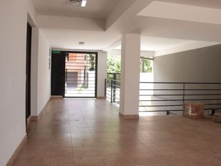 Foto 2 de Departamento en venta de 1 dormitorio c/ cochera en Los Perales
