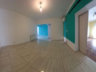 Foto 11 de Casa Remodelada En Venta!!