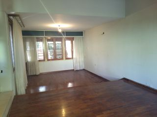Foto 3 de Casa en venta de 3 dormitorios c/ cochera en Universitario