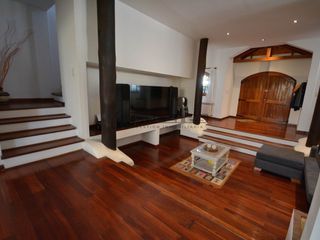 Foto 7 de Gran chalet en  ALQUILER en Parque Luro