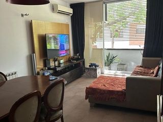 Foto 6 de Casa en venta de Tres dormitorios, living comedor, c/ cochera en Boedo