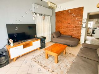 Foto 3 de Casa en venta de 2 dormitorios c/ cochera en Barrio Don Bosco