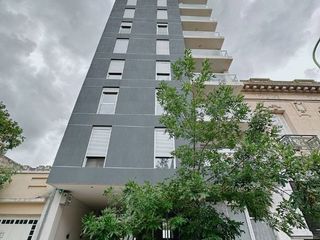 Foto 1 de Departamento en venta de 2 dormitorios c/ cochera en Centro Gorriti 165
