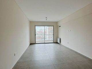 Foto 3 de Departamento en venta de 2 dormitorios c/ cochera en Centro Gorriti 165
