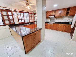 Foto 6 de Casa en venta de 10 ambinetes c/ cochera en Centro de Jujuy