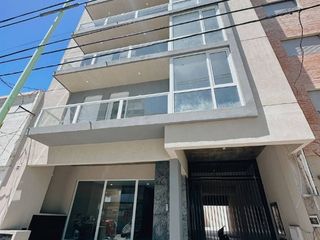 Foto 1 de Departamento en venta de 2 dormitorios c/ cochera en Centro