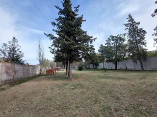 Foto 3 de Terreno / Lote en venta de 1000m2 ubicado en Villa Bordeau