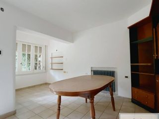 Foto 3 de Casa en venta de 5 dormitorios c/ cochera en Centro