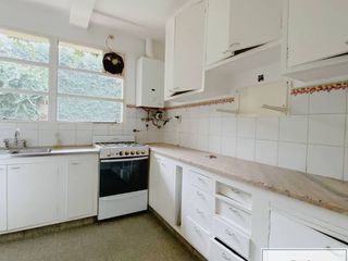 Foto 4 de Casa en venta de 5 dormitorios c/ cochera en Centro