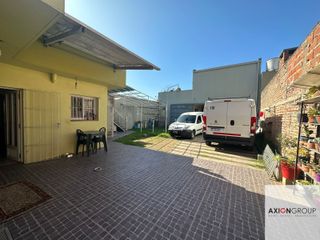 Foto 15 de Casa en venta de 5 dormitorios c/ cochera en La Plata