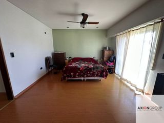 Foto 20 de Casa en venta de 5 dormitorios c/ cochera en La Plata