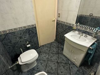 Foto 13 de Casa en venta de 5 dormitorios c/ cochera en La Plata