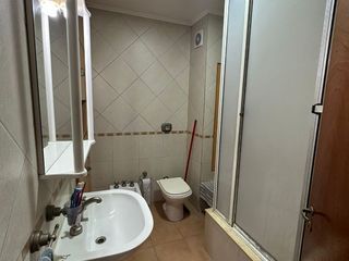 Foto 23 de Casa en venta de 5 dormitorios c/ cochera en La Plata
