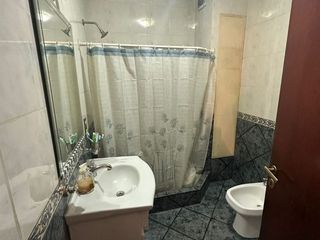 Foto 9 de Casa en venta de 5 dormitorios c/ cochera en La Plata