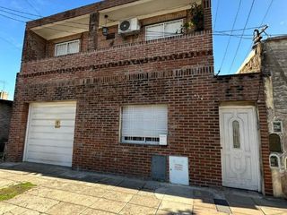 Foto 1 de PH en venta de 3 dormitorios c/ cochera en La Tablada