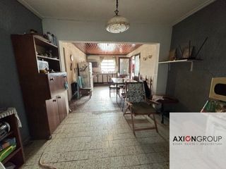 Foto 4 de Casa en venta de 4 dormitorios c/ cochera en Los Hornos