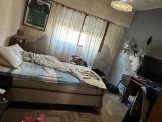 Foto 6 de Casa en venta de 4 dormitorios c/ cochera en Los Hornos