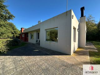 Foto 26 de Chalet en venta de 3 dormitorios con quincho, sobre lote de 2300m2 en La Armonía