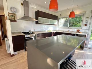 Foto 7 de Chalet en venta de 3 dormitorios con quincho, sobre lote de 2300m2 en La Armonía