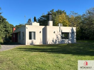 Foto 25 de Chalet en venta de 3 dormitorios con quincho, sobre lote de 2300m2 en La Armonía
