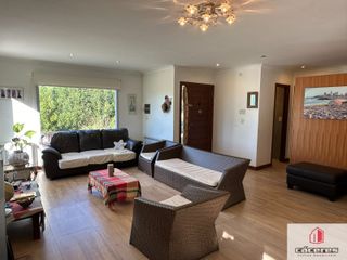 Foto 4 de Chalet en venta de 3 dormitorios con quincho, sobre lote de 2300m2 en La Armonía