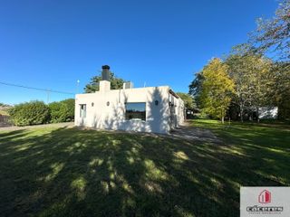 Foto 24 de Chalet en venta de 3 dormitorios con quincho, sobre lote de 2300m2 en La Armonía