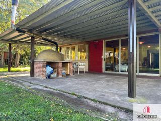 Foto 22 de Chalet en venta de 3 dormitorios con quincho, sobre lote de 2300m2 en La Armonía
