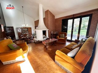 Foto 5 de Casa en venta de 3 dormitorios c/ cochera en Los Perales
