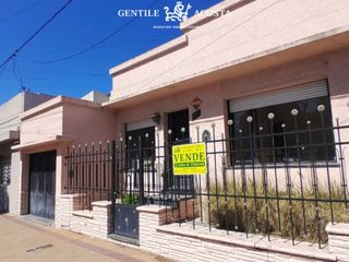 Foto 1 de Casa en venta de 3 dormitorios c/ cochera en Tandil