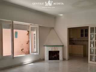 Foto 2 de Casa en venta de 3 dormitorios c/ cochera en Tandil