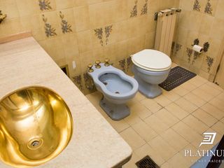 Foto 11 de Casa en venta de 3 dormitorios c/ cochera en Salta, Caseros y Miau