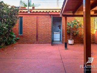 Foto 23 de Casa en venta de 3 dormitorios c/ cochera en Salta, Caseros y Miau