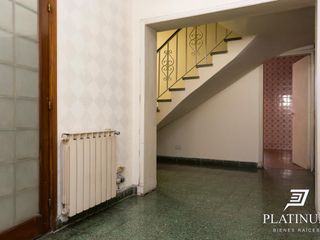 Foto 2 de Casa en venta de 3 dormitorios c/ cochera en Salta, Caseros y Miau
