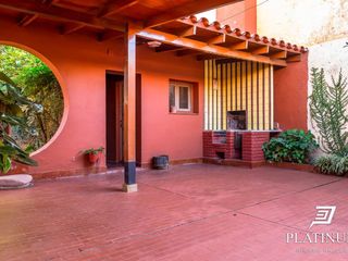 Foto 25 de Casa en venta de 3 dormitorios c/ cochera en Salta, Caseros y Miau