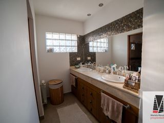 Foto 13 de Casa en venta de 4 dormitorios c/ cochera en Las Acacias
