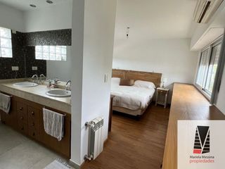 Foto 14 de Casa en venta de 4 dormitorios c/ cochera en Las Acacias