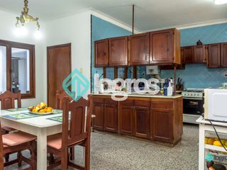 Foto 8 de Casa en venta de 4 dormitorios c/ cochera en Centro
