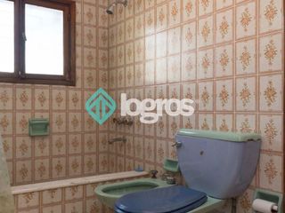 Foto 39 de Casa en venta de 4 dormitorios c/ cochera en Centro