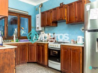 Foto 7 de Casa en venta de 4 dormitorios c/ cochera en Centro