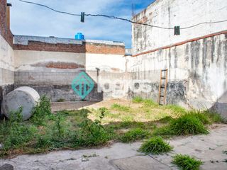 Foto 9 de Casa con local comercial en venta en macrocentro - Salta