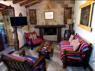 Foto 41 de Excelente Propiedad , 2 Casas en venta , Parque y Pileta en San Rafael