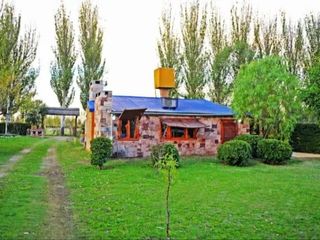 Foto 19 de Excelente Propiedad , 2 Casas en venta , Parque y Pileta en San Rafael